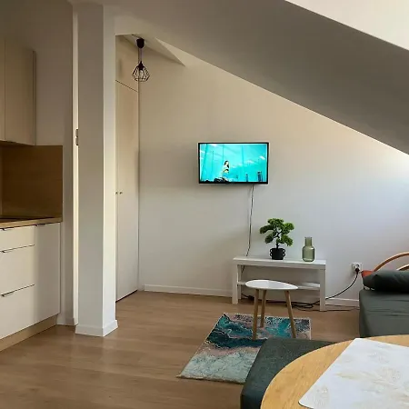 Apartman Cozy Penthouse Praga Kamionek Varsó
