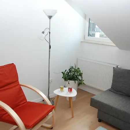 Cozy Penthouse Praga Kamionek Apartman