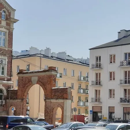 Cozy Penthouse Praga Kamionek Warsaw