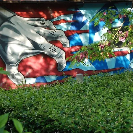 Cozy Penthouse Praga Kamionek Lägenhet *