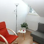 Cozy Penthouse Praga Kamionek Apartamento